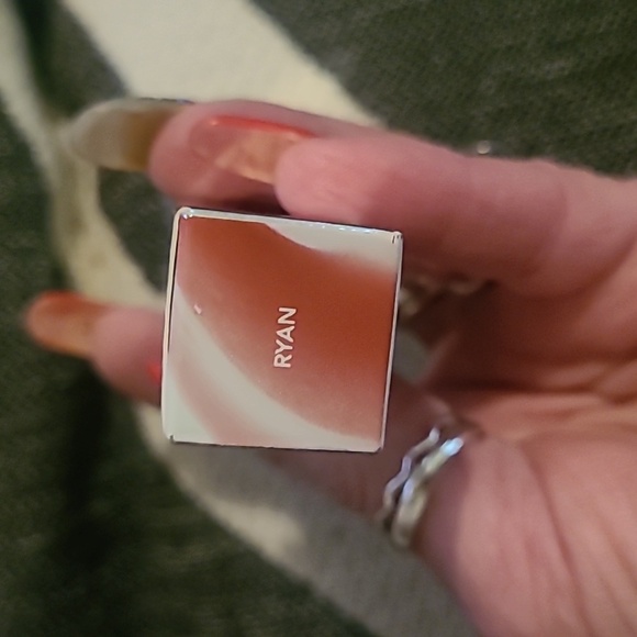 NIB BUXOM FULL ON LIP PLUMPING POLISH Hp🔥🔥🔥 - Picture 2 of 2